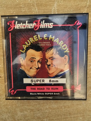 Laurel and hardy super - laurel,